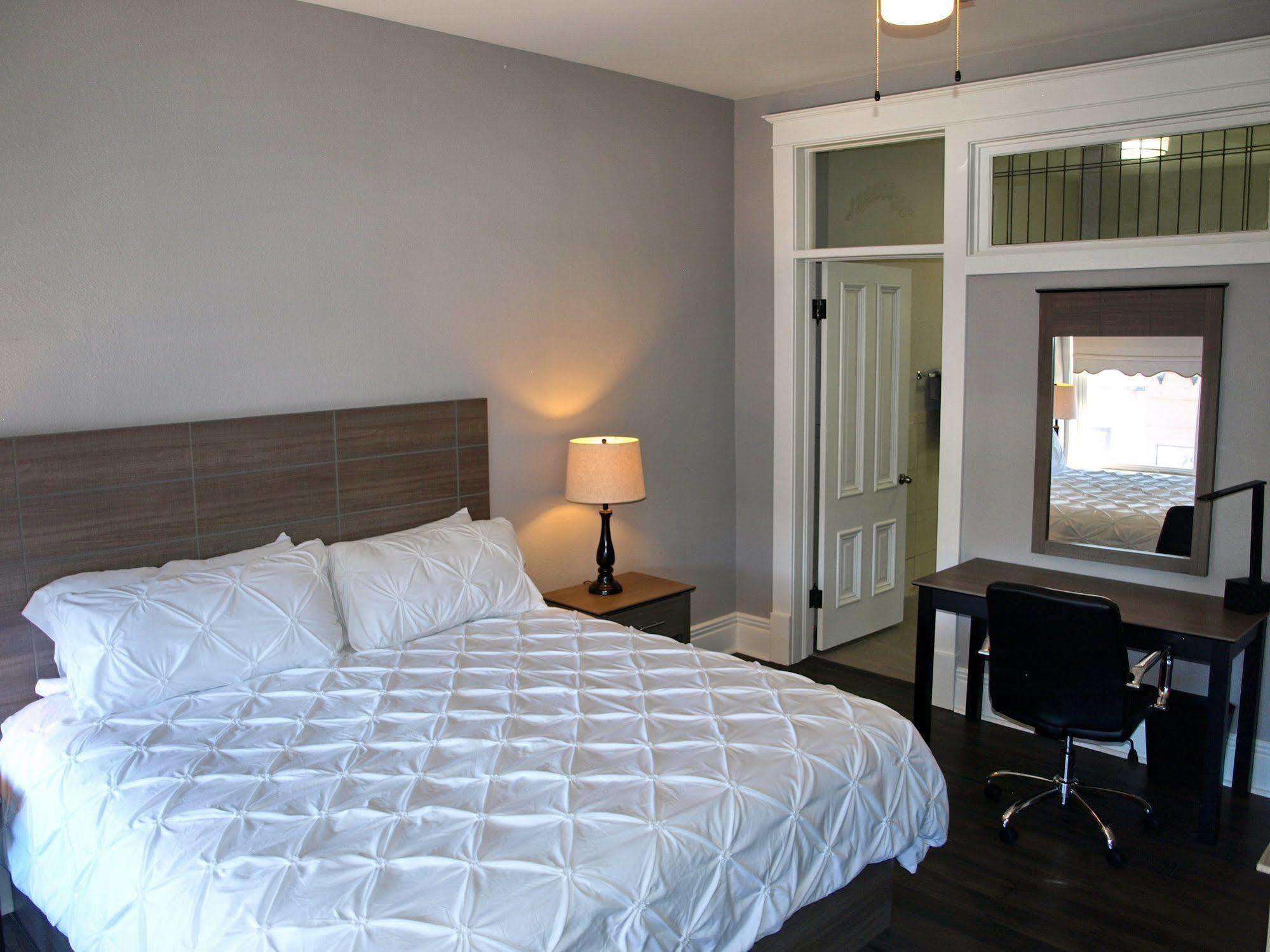 Cornerstone Inn Washington Ngoại thất bức ảnh
